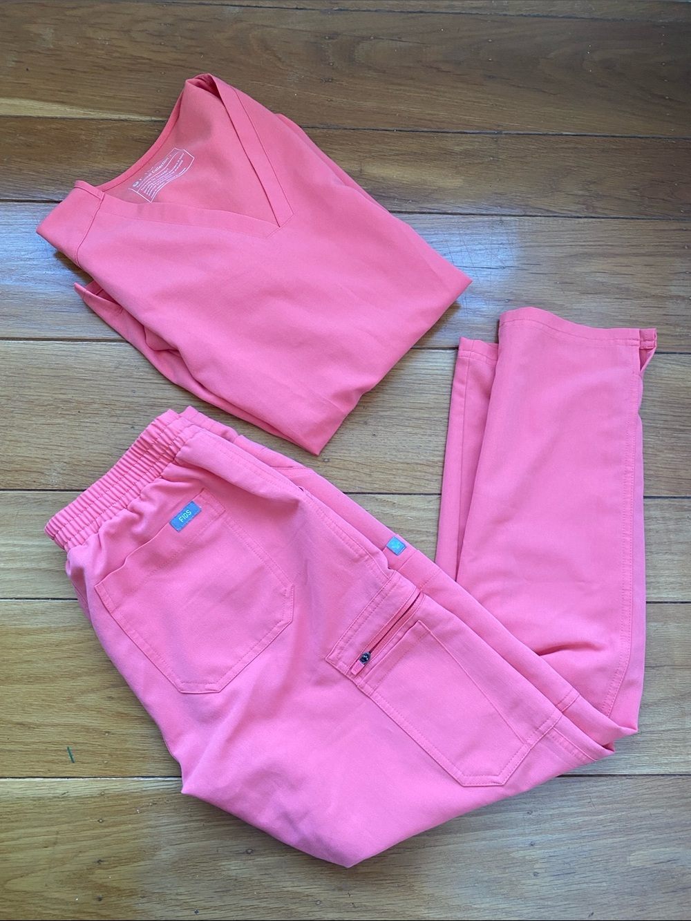 Figs Light Coral Scrub Set - V-Neck Top & Elastic Waist Pants